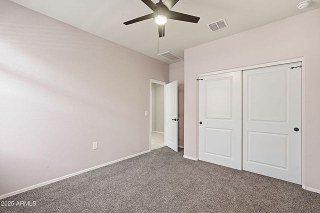 5223 E DIATOMITE Drive, San Tan Valley, AZ 85143