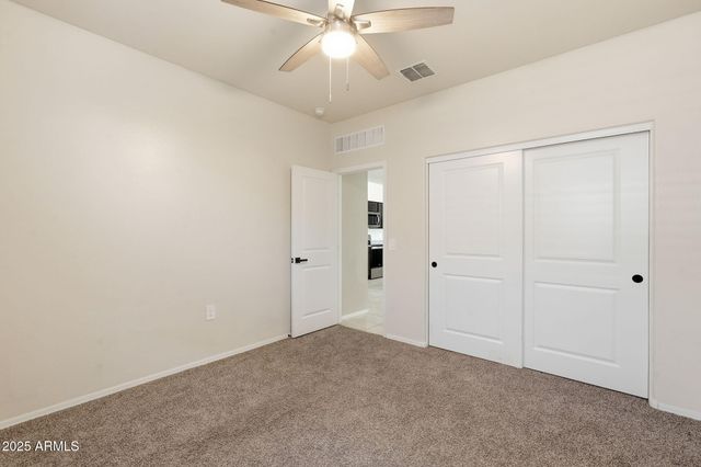 5223 E DIATOMITE Drive, San Tan Valley, AZ 85143