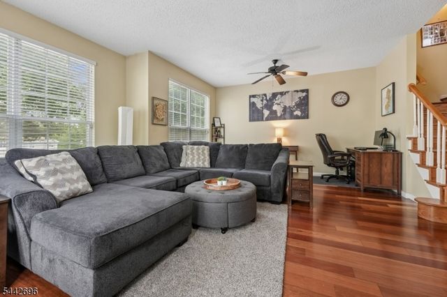 35 Hancock Dr, Morris Twp., NJ 07960