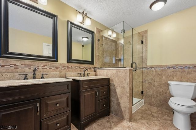 35 Hancock Dr, Morris Twp., NJ 07960