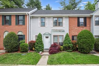 24 Poplar Circle, Peekskill, NY 10566