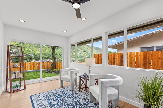 907 Ahuwale Street, Honolulu, HI 96821