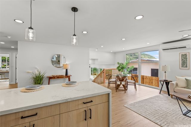 907 Ahuwale Street, Honolulu, HI 96821