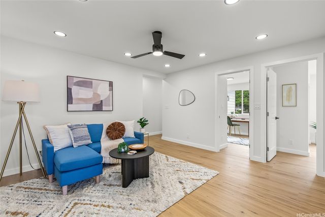 907 Ahuwale Street, Honolulu, HI 96821
