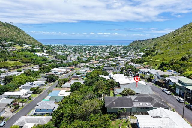 907 Ahuwale Street, Honolulu, HI 96821