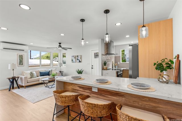 907 Ahuwale Street, Honolulu, HI 96821