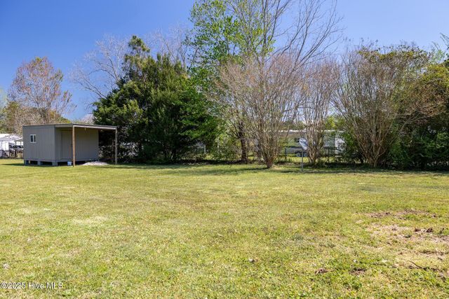 588 Nine Foot Road, Newport, NC 28570