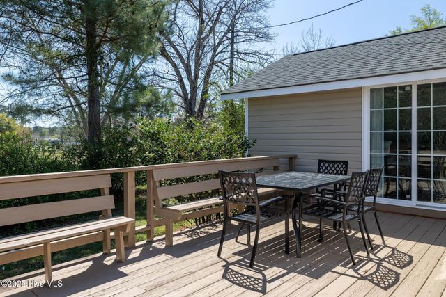 588 Nine Foot Road, Newport, NC 28570