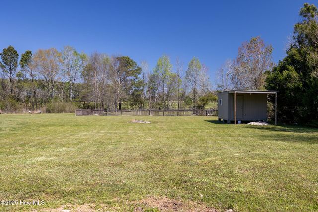 588 Nine Foot Road, Newport, NC 28570