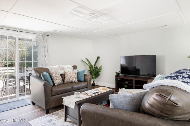588 Nine Foot Road, Newport, NC 28570
