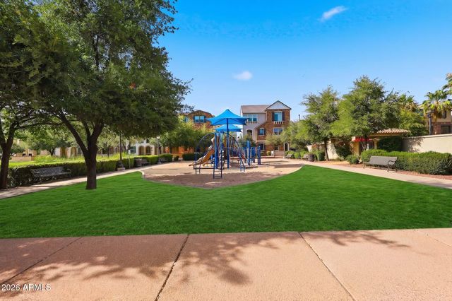 2778 S HARMONY Avenue, Gilbert, AZ 85295