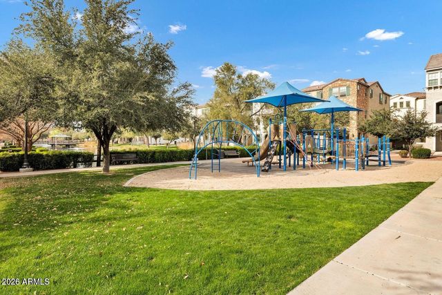 2778 S HARMONY Avenue, Gilbert, AZ 85295