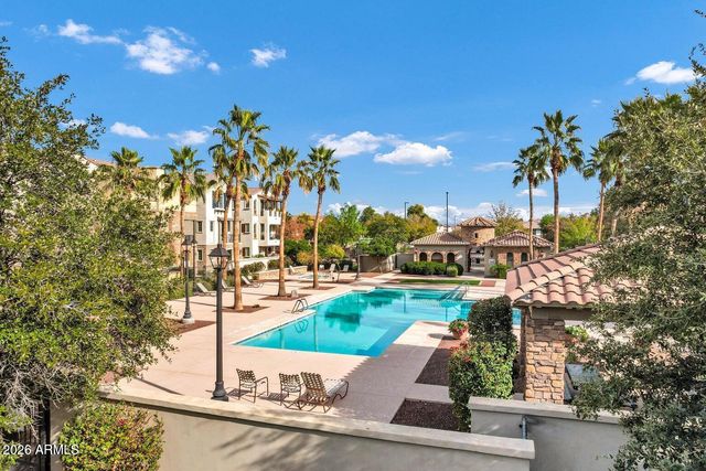 2778 S HARMONY Avenue, Gilbert, AZ 85295