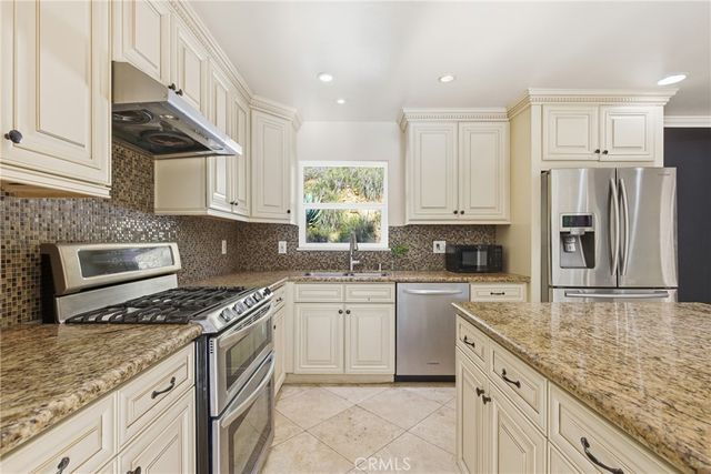 8123 Amor Road, Los Angeles, CA 90046