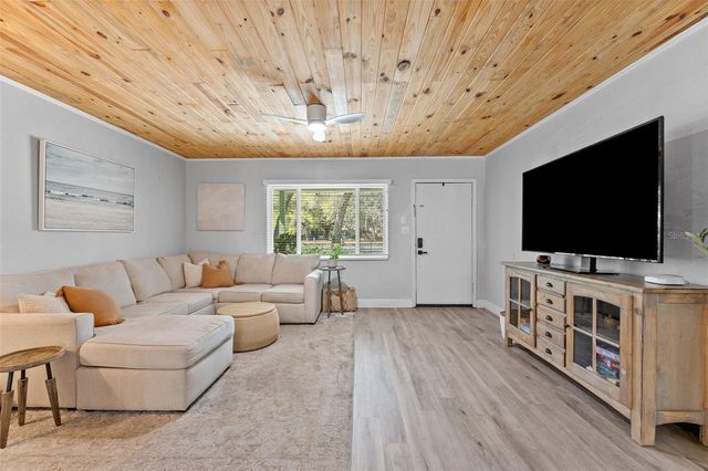 6317 N 22ND STREET, Tampa, FL 33610