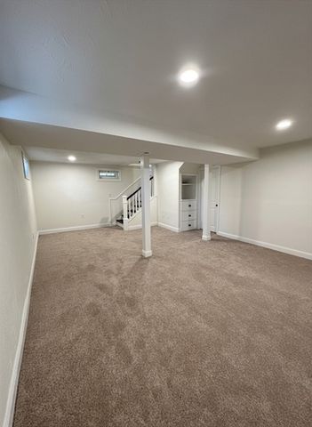 289 Commercial St, Whitman, MA 02382