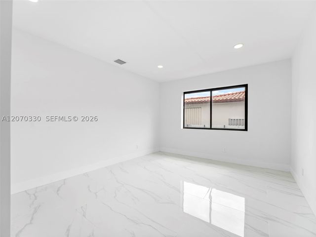 2500 SW 23rd Ter, Miami, FL 33145