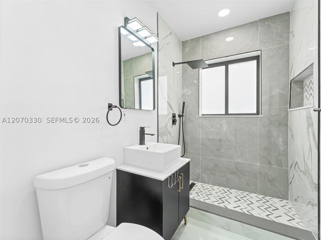 2500 SW 23rd Ter, Miami, FL 33145