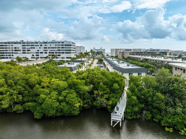 3601 S Ocean Boulevard 406, South Palm Beach, FL 33480