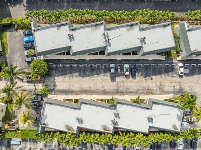 3601 S Ocean Boulevard 406, South Palm Beach, FL 33480