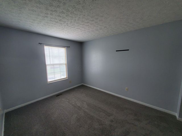 7023 Winchester Cg Boulevard, Canal Winchester, OH 43110