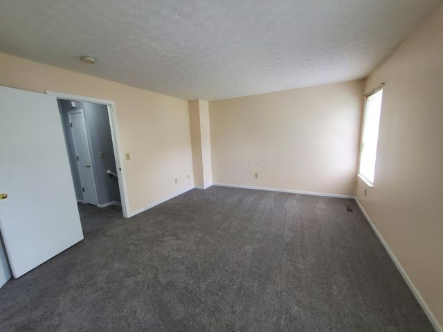 7023 Winchester Cg Boulevard, Canal Winchester, OH 43110
