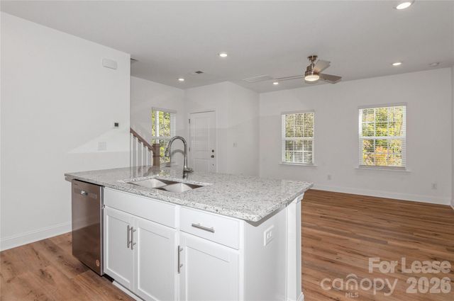 6006 Cedar Chip Way, Matthews, NC 28105