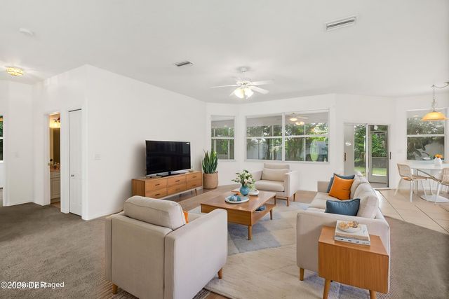 25 Fenimore Lane, Palm Coast, FL 32137