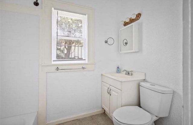 2421 Isabella Street, Houston, TX 77004