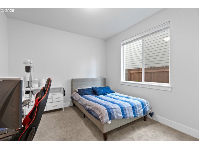 652 Sw 49TH Dr, Gresham, OR 97080