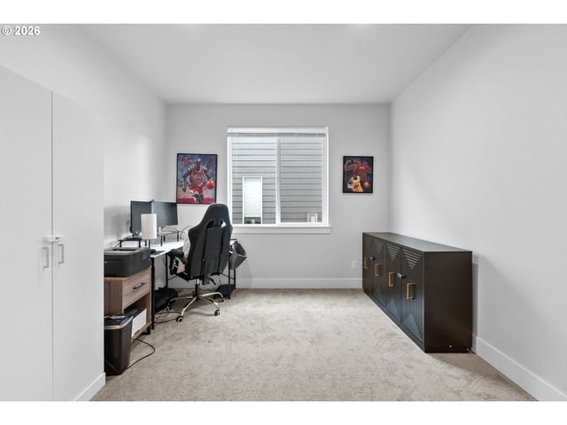 652 Sw 49TH Dr, Gresham, OR 97080