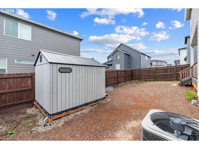 652 Sw 49TH Dr, Gresham, OR 97080