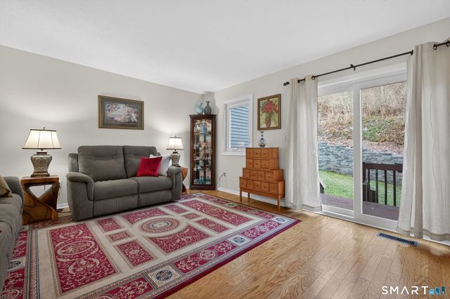 6 Lakeview Drive 6, Branford, CT 06405