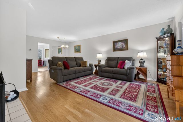 6 Lakeview Drive 6, Branford, CT 06405