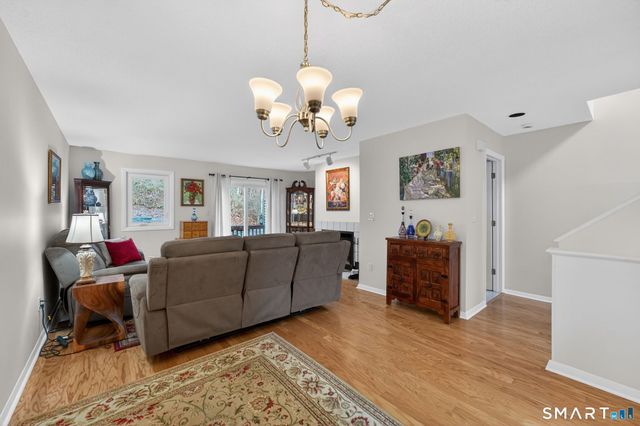 6 Lakeview Drive 6, Branford, CT 06405