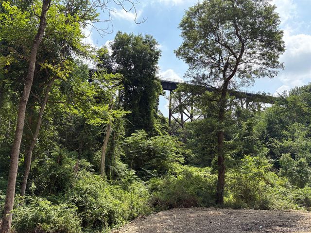 4 Rosewood Lane, Salisbury Mills, NY 12553