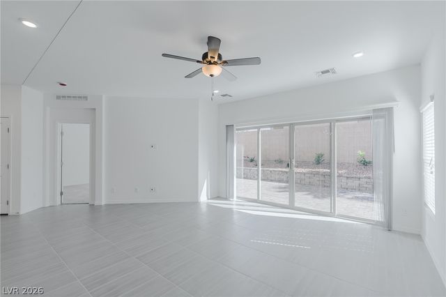 7685 Vibrant Peak Avenue, Las Vegas, NV 89113