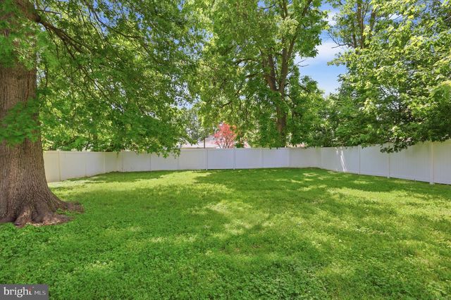 340 W BROAD ST, Hatfield, PA 19440