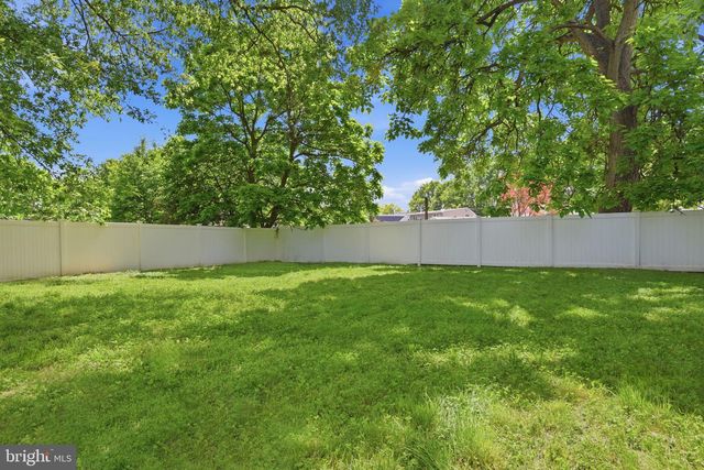 340 W BROAD ST, Hatfield, PA 19440