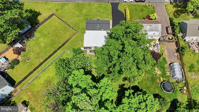 340 W BROAD ST, Hatfield, PA 19440