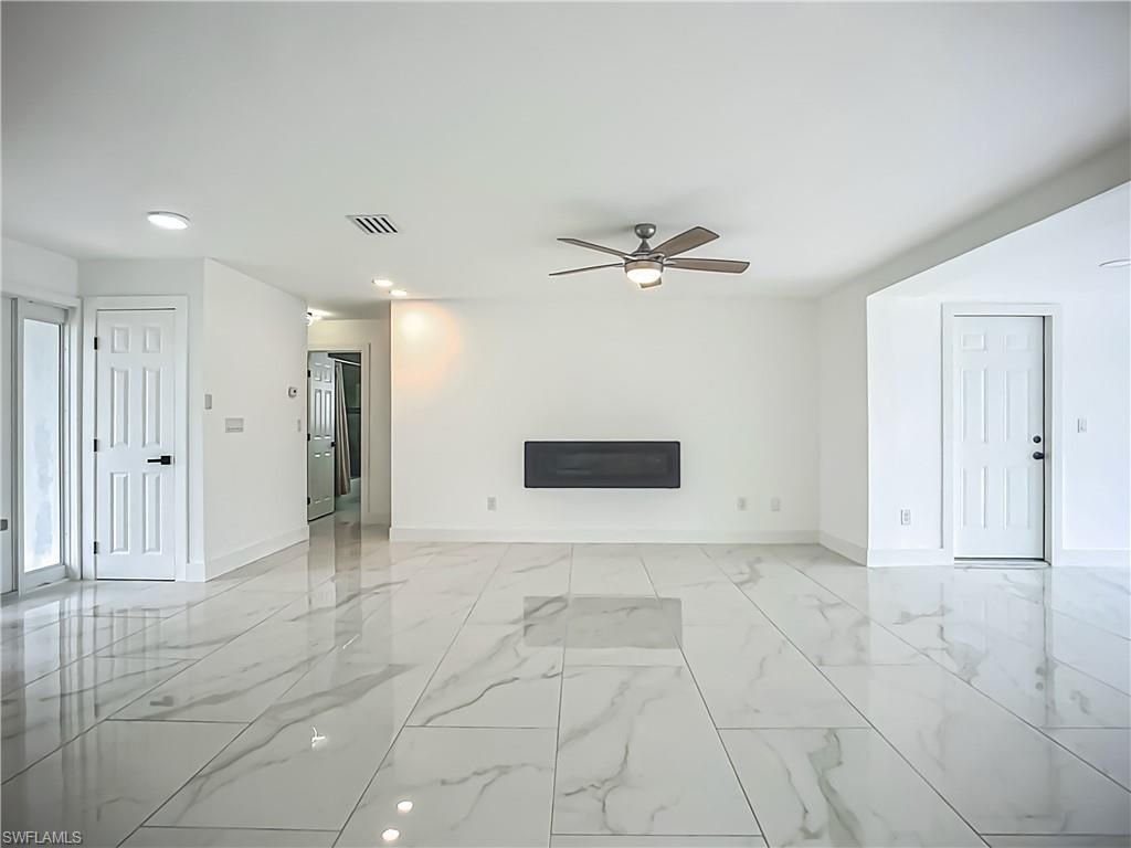 Image 14 of property listing at 1428 Vendome CT, Cape Coral, FL 33904