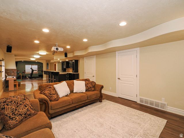 11103 S ALPINE CREEK WAY, South Jordan, UT 84095