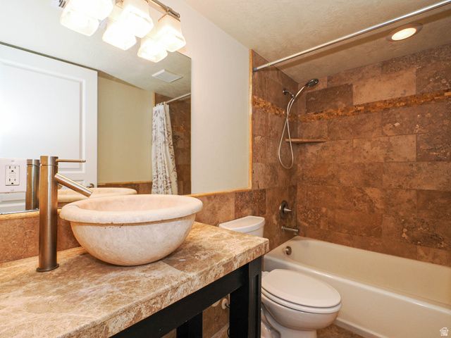 11103 S ALPINE CREEK WAY, South Jordan, UT 84095