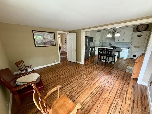 900 S Troy Avenue, Glendale, OH 45246