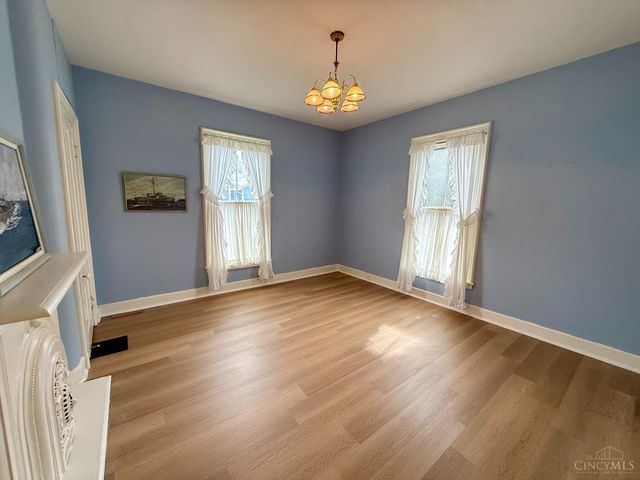 900 S Troy Avenue, Glendale, OH 45246