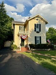 900 S Troy Avenue, Glendale, OH 45246