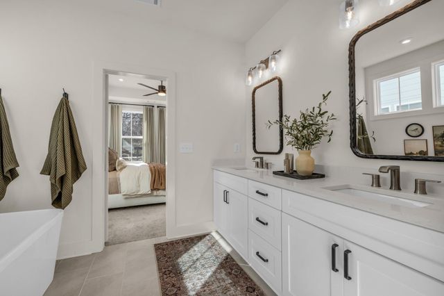 2608 Butlers Green Circle 11, Chattanooga, TN 37421