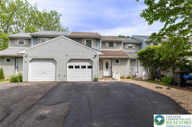 896 Briarstone Road, Bethlehem City, PA 18017