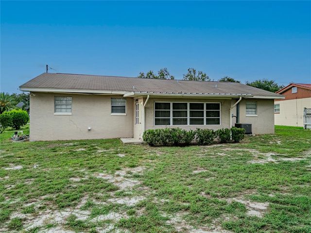 1362 AVENUE S NW, Winter Haven, FL 33881