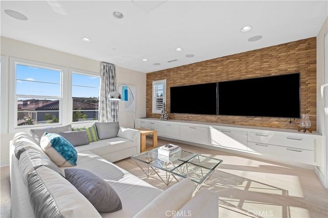 158 Pinnacle, Lake Forest, CA 92630